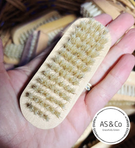 Wooden 2-Sided Nail Brush Natural