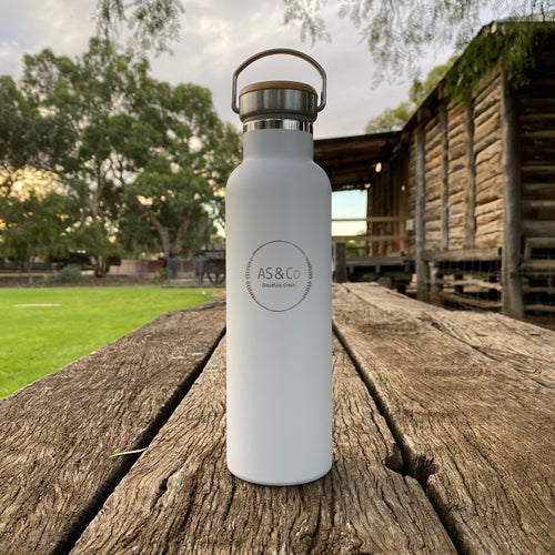 Stainless Steel Insulated 600ml Drink Bottle with Bamboo Top Screw Lid - White Powder Coated