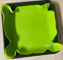 Load image into Gallery viewer, Silicone Reusable Non-stick Baking Mat - Green